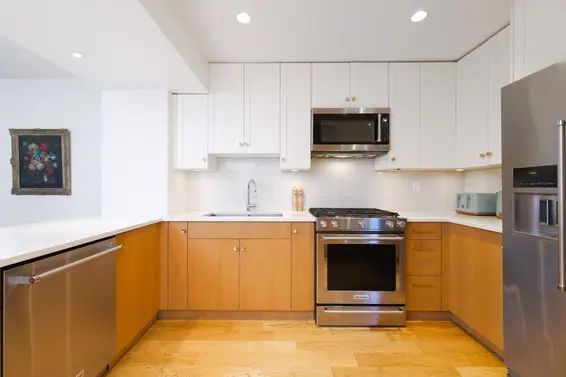 36 1910 Cedar Village Crescent, North Vancouver For Sale - image 7