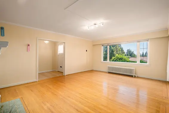 1371 Mathers Avenue, West Vancouver For Sale - image 10