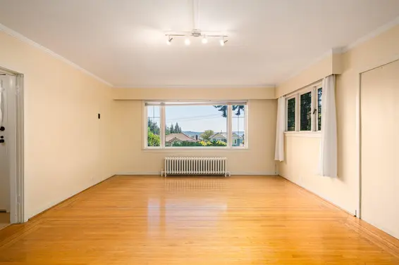 1371 Mathers Avenue, West Vancouver For Sale - image 11
