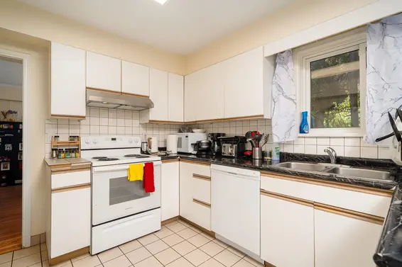 1371 Mathers Avenue, West Vancouver For Sale - image 16