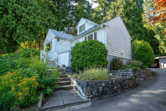 1371 Mathers Avenue, West Vancouver For Sale - image 2
