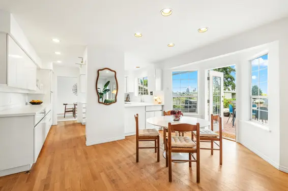 2372 Kings Avenue, West Vancouver For Sale - image 12