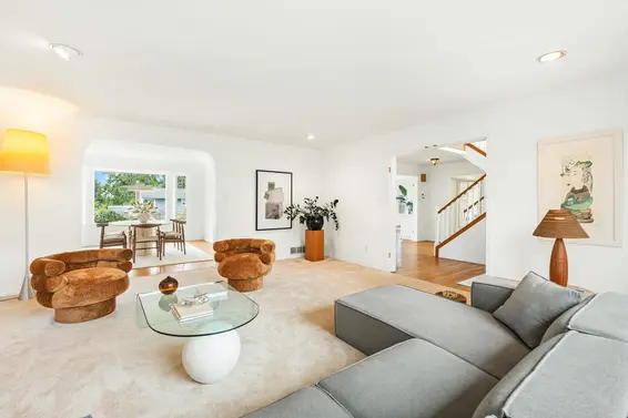 2372 Kings Avenue, West Vancouver For Sale - image 3