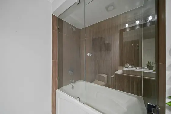 304 141 West 13th Street, North Vancouver For Sale - image 16