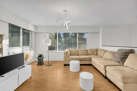 4158 Mt Seymour Parkway, North Vancouver For Sale - image 4