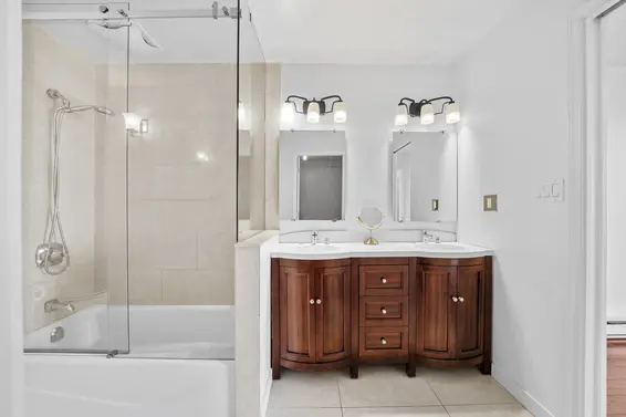 6 2206 Folkestone Way, West Vancouver For Sale - image 22
