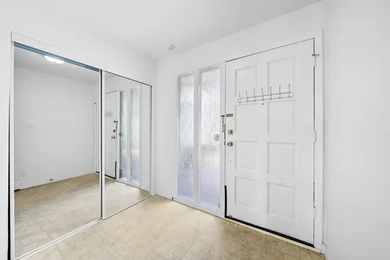 6 2206 Folkestone Way, West Vancouver For Sale - image 31