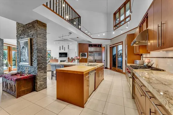 1125 Groveland Court, West Vancouver For Sale - image 5