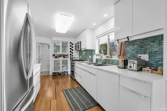 857 East 12th Street, North Vancouver For Sale - image 14
