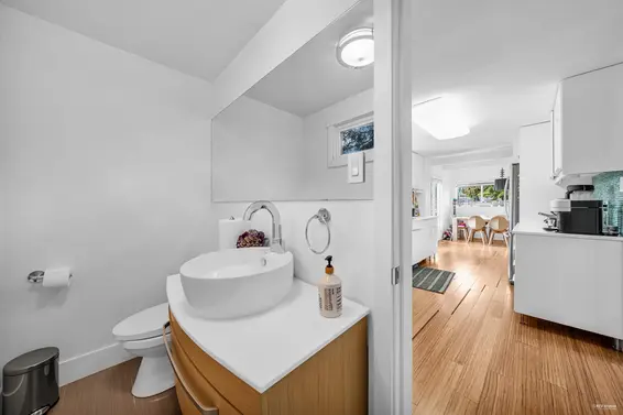 857 East 12th Street, North Vancouver For Sale - image 15