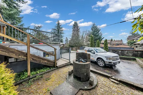 857 East 12th Street, North Vancouver For Sale - image 34