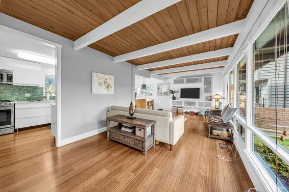 857 East 12th Street, North Vancouver For Sale - image 4