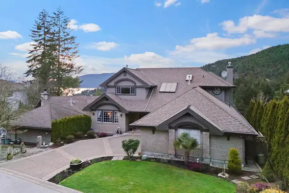 5390 Westhaven Wynd, West Vancouver For Sale - image 2