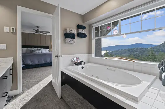 5390 Westhaven Wynd, West Vancouver For Sale - image 26