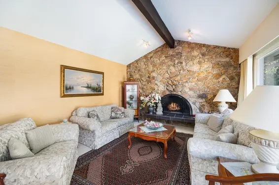 715 Alpine Court, North Vancouver For Sale - image 13