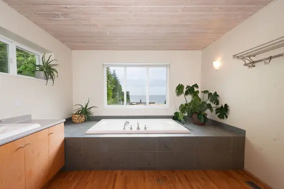 6744 Dufferin Avenue, West Vancouver For Sale - image 22