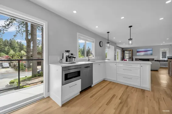 3521 Duval Road, North Vancouver For Sale - image 14