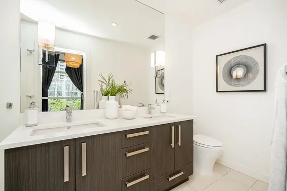 209 105 West 2nd Street, North Vancouver For Sale - image 18