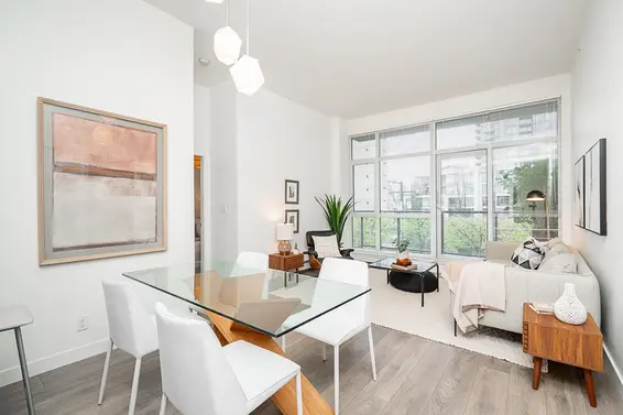 209 105 West 2nd Street, North Vancouver For Sale - image 2