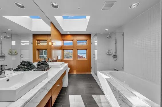 3285 Dickinson Crescent, West Vancouver For Sale - image 19