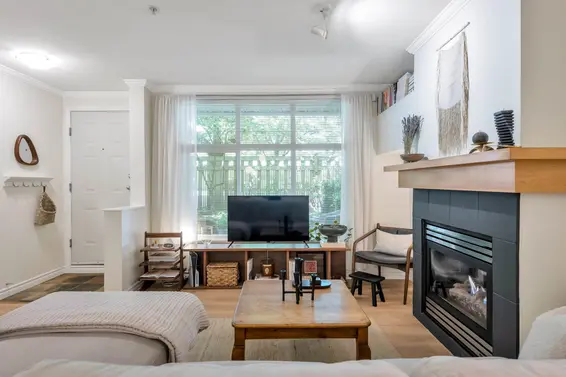 2 1071 Lynn Valley Road, North Vancouver For Sale - image 10
