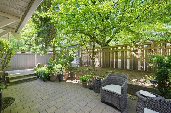 2 1071 Lynn Valley Road, North Vancouver For Sale - image 5