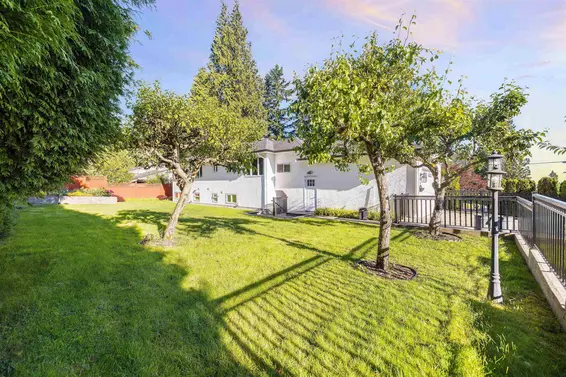 1685 Palmerston Avenue, West Vancouver For Sale - image 29