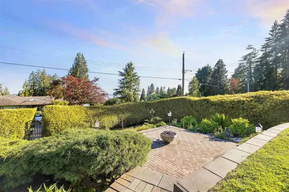 1685 Palmerston Avenue, West Vancouver For Sale - image 31