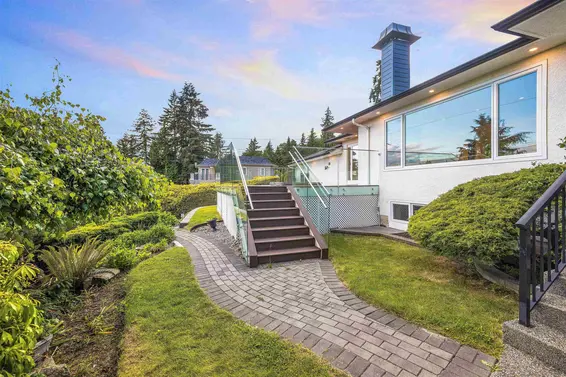 1685 Palmerston Avenue, West Vancouver For Sale - image 32