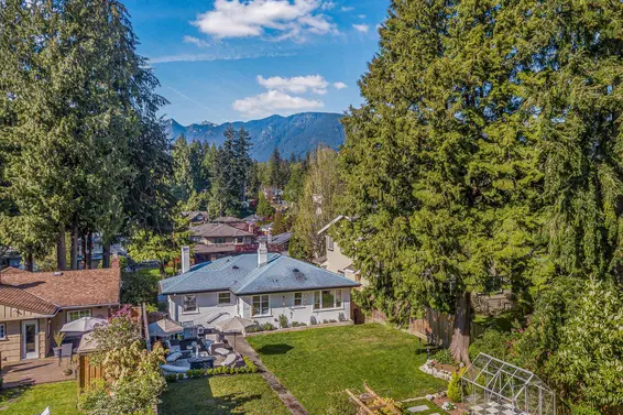 1335 West 22nd Street, North Vancouver For Sale - image 3