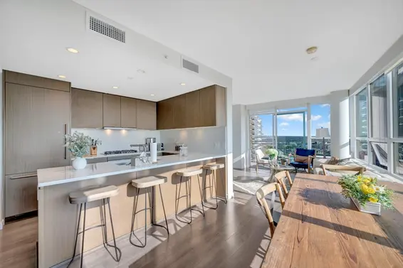 1304 125 East 14th Street, North Vancouver For Sale - image 10