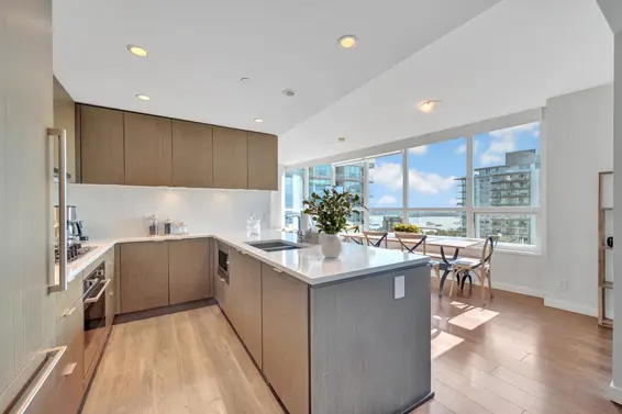 1304 125 East 14th Street, North Vancouver For Sale - image 12
