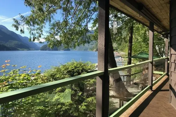 31 Johnson Bay, North Vancouver
