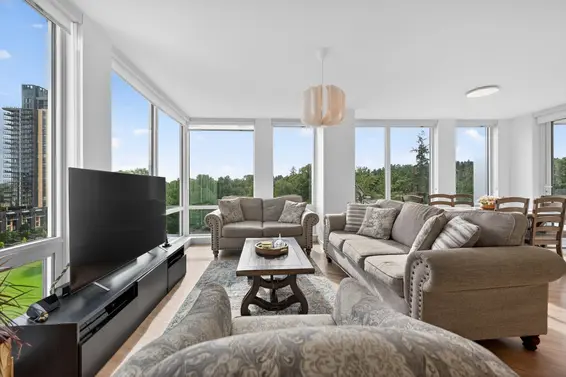 807 1500 Fern Street, North Vancouver For Sale - image 3