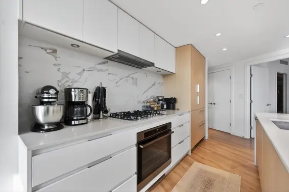 807 1500 Fern Street, North Vancouver For Sale - image 6
