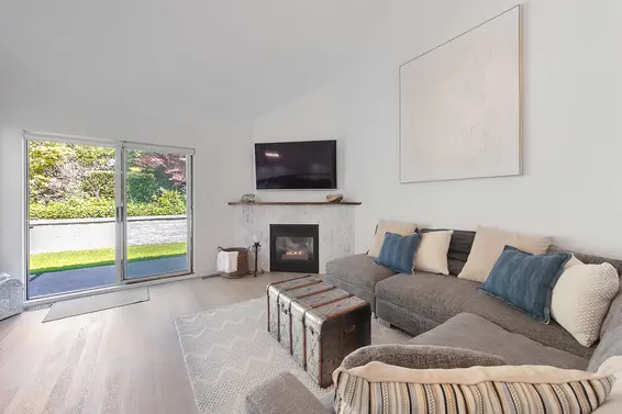 3 650 Roche Point Drive, North Vancouver For Sale - image 3