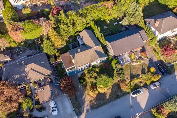 674 Blueridge Avenue, North Vancouver For Sale - image 37