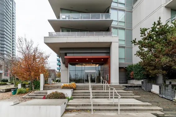 1501 1550 Fern Street, North Vancouver For Sale - image 3