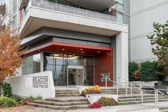 1501 1550 Fern Street, North Vancouver For Sale - image 4