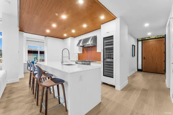 1002 6707 Nelson Avenue, West Vancouver For Sale - image 5