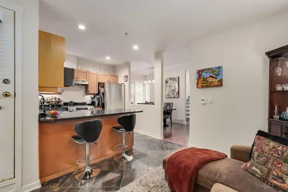 208 East 5th Street, North Vancouver For Sale - image 9