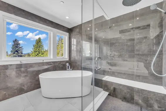 2623 Ottawa Avenue, West Vancouver For Sale - image 28