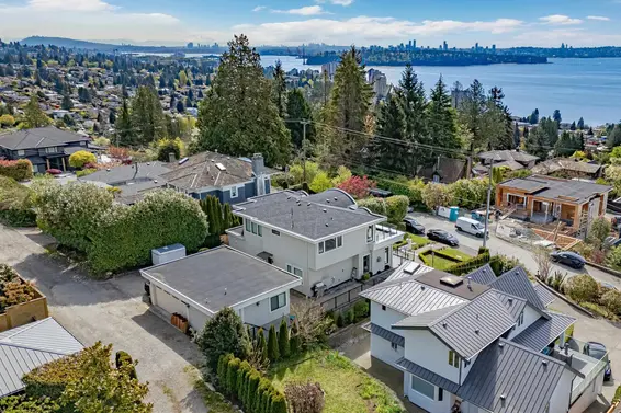 2623 Ottawa Avenue, West Vancouver For Sale - image 38