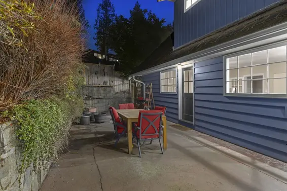596 Blueridge Avenue, North Vancouver For Sale - image 30
