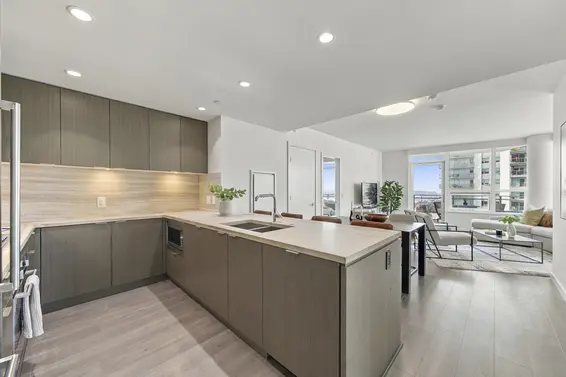 907 112 East 13th Street, North Vancouver For Sale - image 2