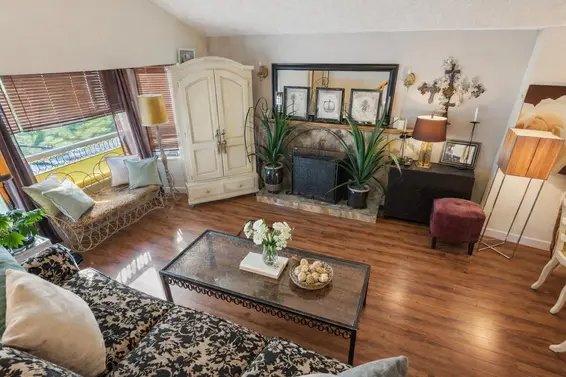 875 Porteau Place, North Vancouver For Sale - image 3