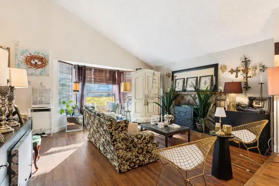 875 Porteau Place, North Vancouver For Sale - image 6