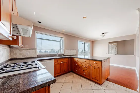 2175 Lawson Avenue, West Vancouver For Sale - image 13