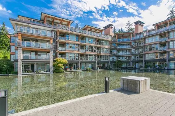 411 3602 Aldercrest Drive, North Vancouver