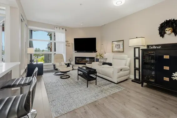 411 3602 Aldercrest Drive, North Vancouver For Sale - image 9